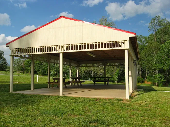 Smith Mountain Campground Picture 5