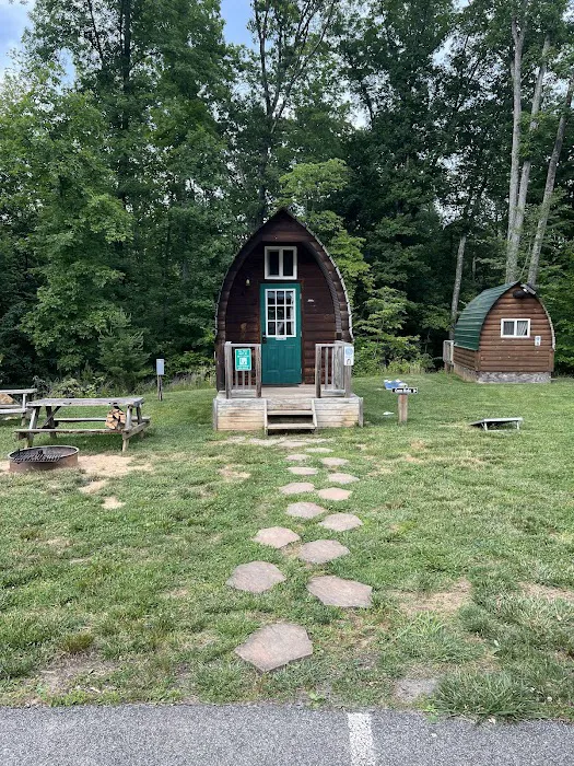 Don's Cab-Inns Campground Picture 4