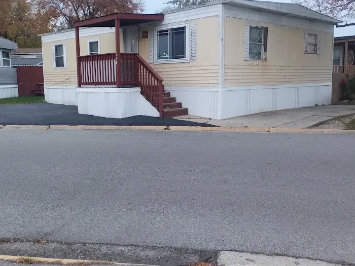 Oasis Mobile Home Park Picture 1