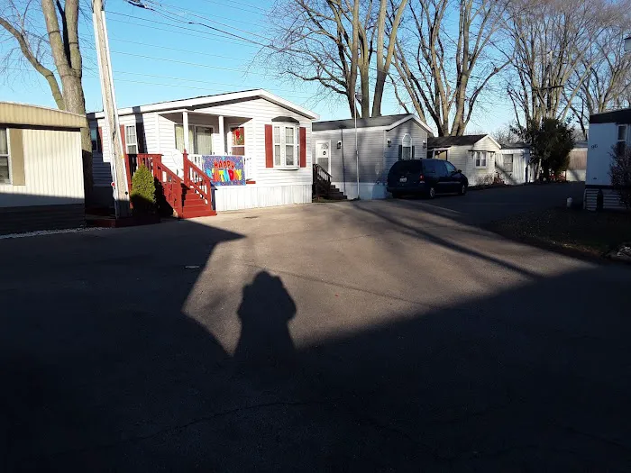 Rand Road Community Picture 6