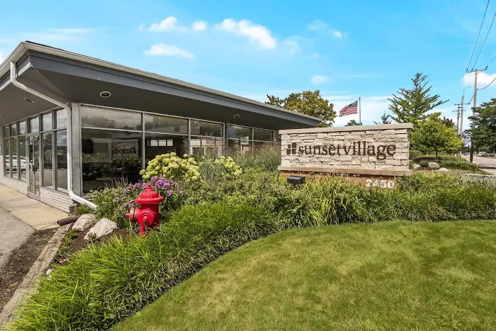 Sunset Village Manufactured Housing Picture 8