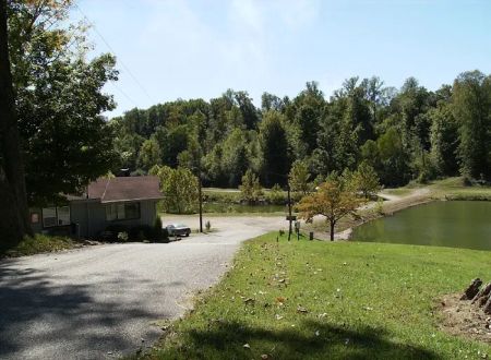 Twin Lakes Manufactured Home Community