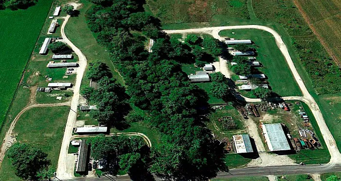 Russell Mobile Home Park Picture 2