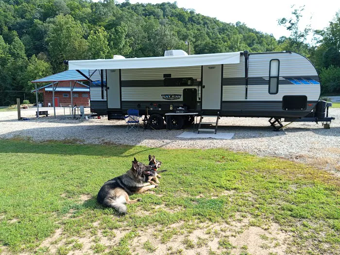 Elk River Camp and RV Picture 3