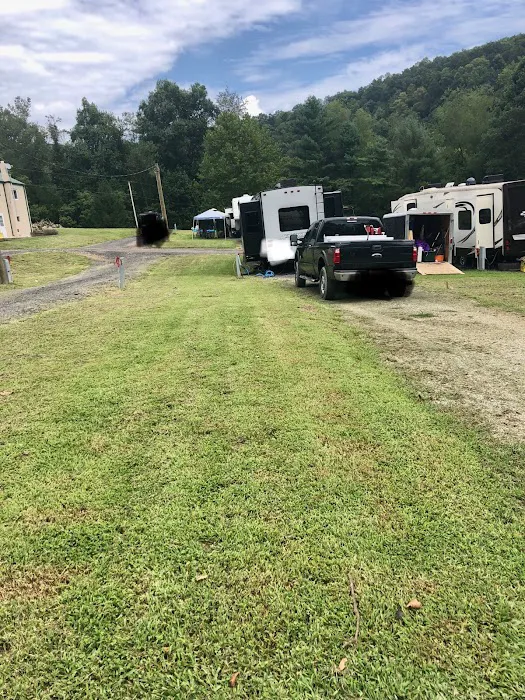 Elk River Campground Picture 5