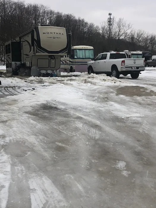 MWR Navy Great Lakes RV Campground Picture 8