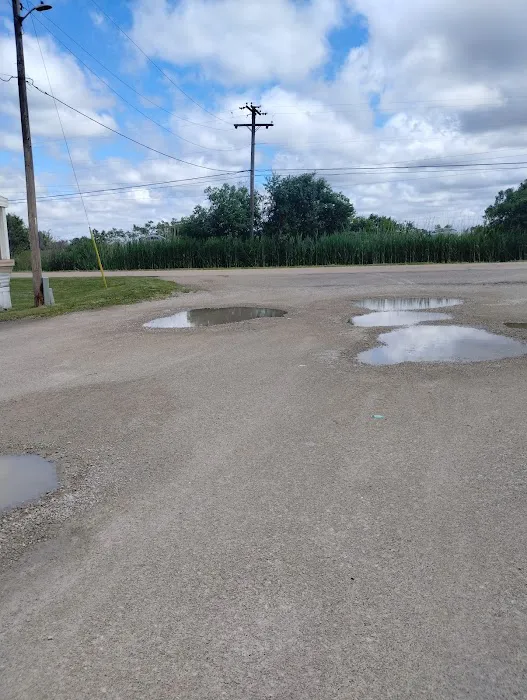 Ottawa Estates Mobile Home Park Picture 6