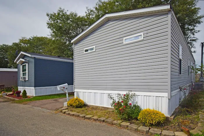 Sandwich Estates Mobile Home Park Picture 4