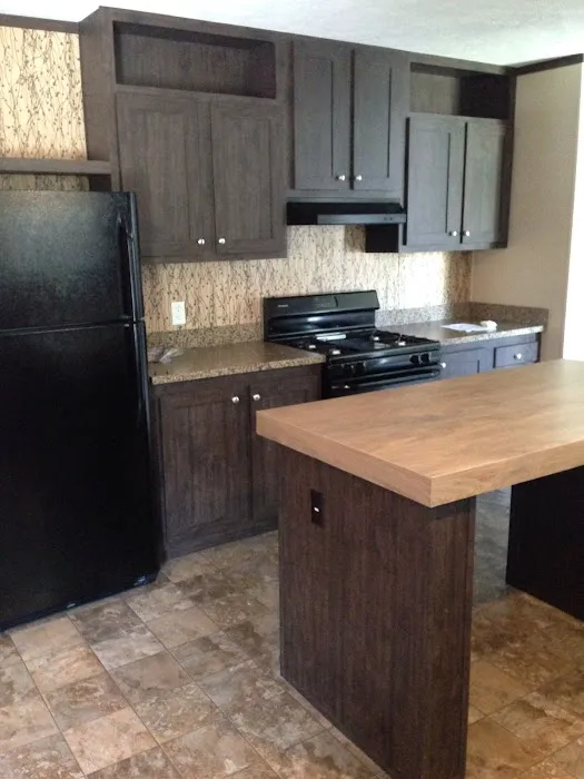 Triangle Mobile Home Park Picture 10