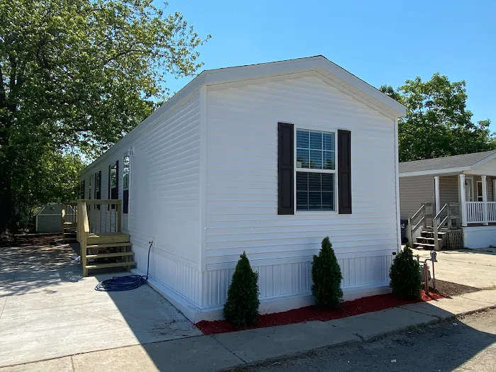 Lakeview Manufactured Home Community Picture 2