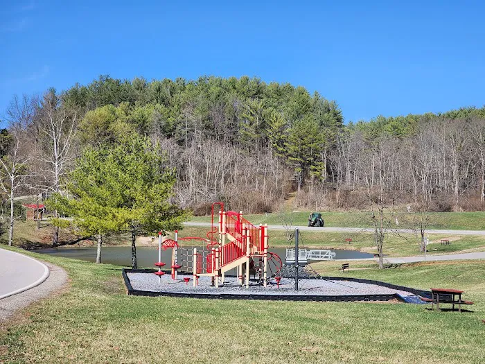Jesse Owens State Park - Hook Lake Campground Picture 2