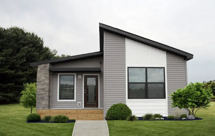 Blossom Mobile Home Park Picture 3