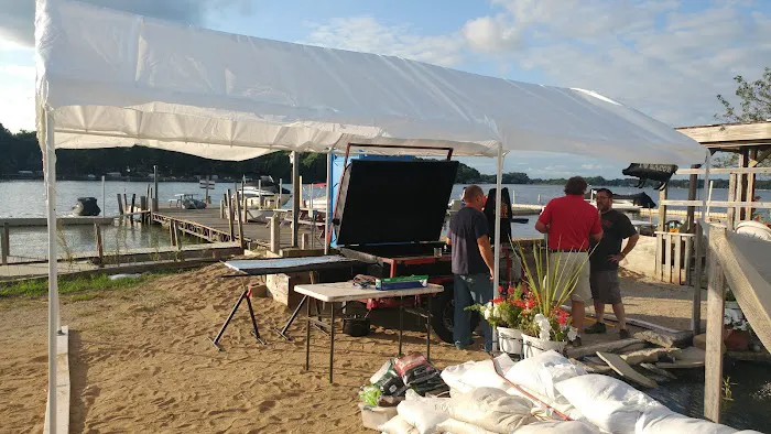 Parrot's Cove Resort Picture 10
