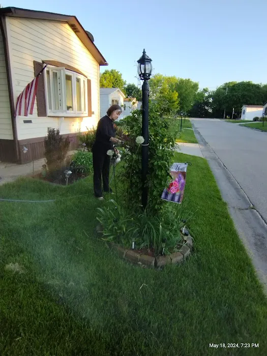 Rainbow Lake Manor Picture 10