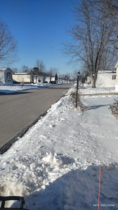 Rainbow Lake Manor Picture 4