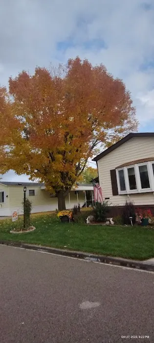 Rainbow Lake Manor Picture 2