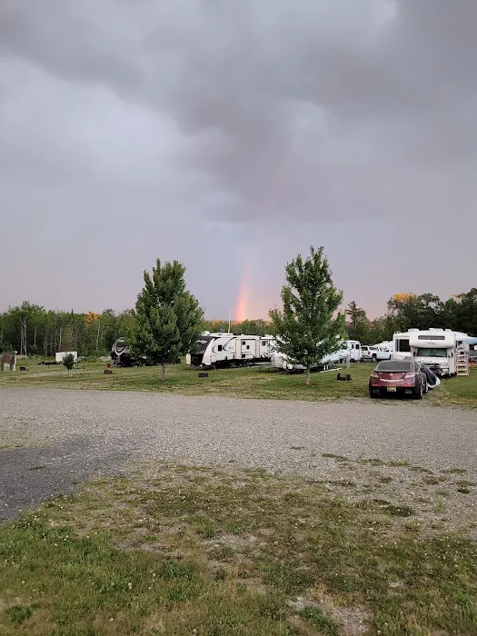 Holden Family Campground Picture 6