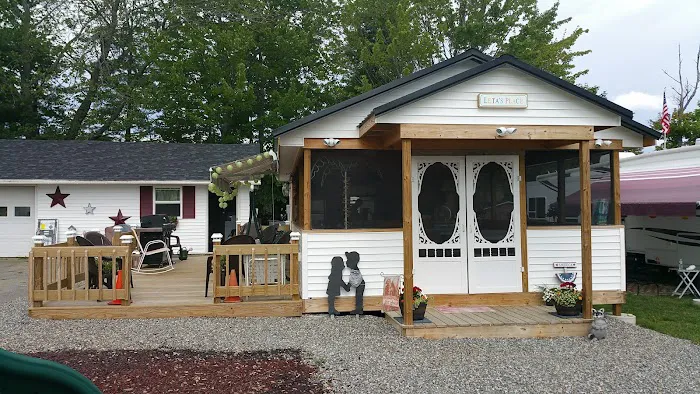 Holden Family Campground Picture 8