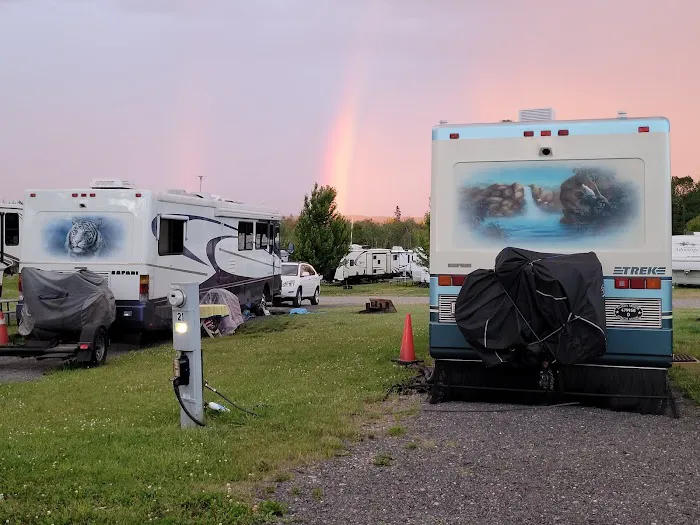Holden Family Campground Picture 5