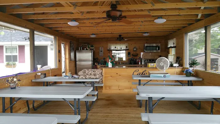 Holden Family Campground Picture 9