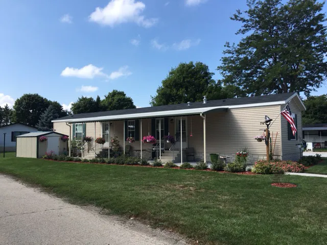 Oakdale Estates Mobile Home Park Picture 7
