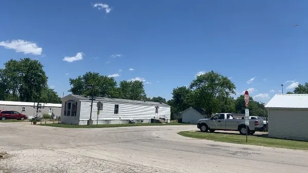 Prairieland Estates Mobile Home Community Picture 6