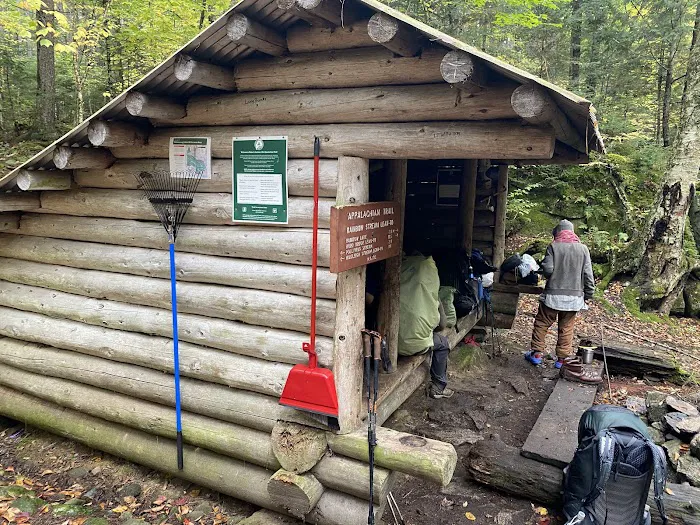 Rainbow Stream Lean-to Picture 5