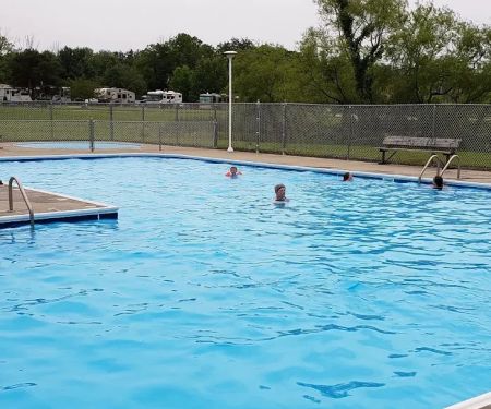 Maple Lakes Campgrounds