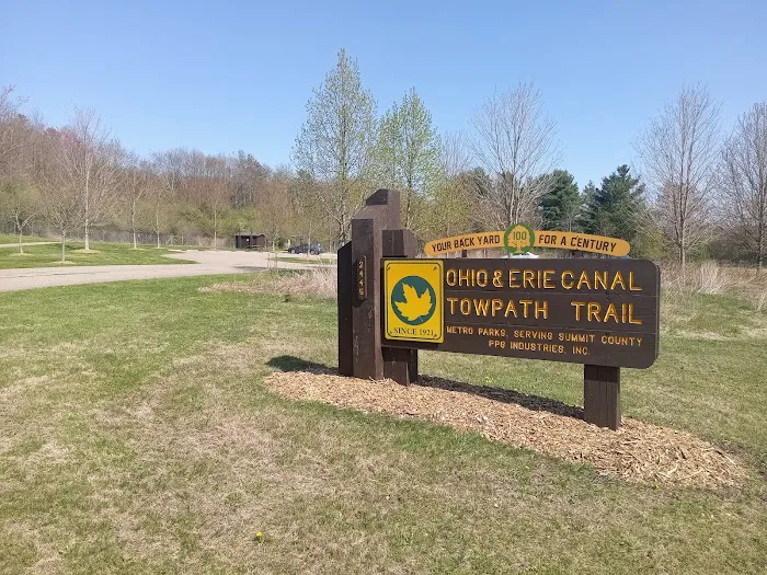 Ohio And Erie Canal Towpath Trail Campsite Picture 3