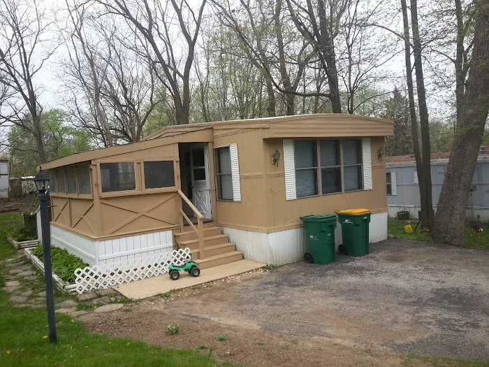 Coachman's Terrace Manufactured Home Community Picture 3