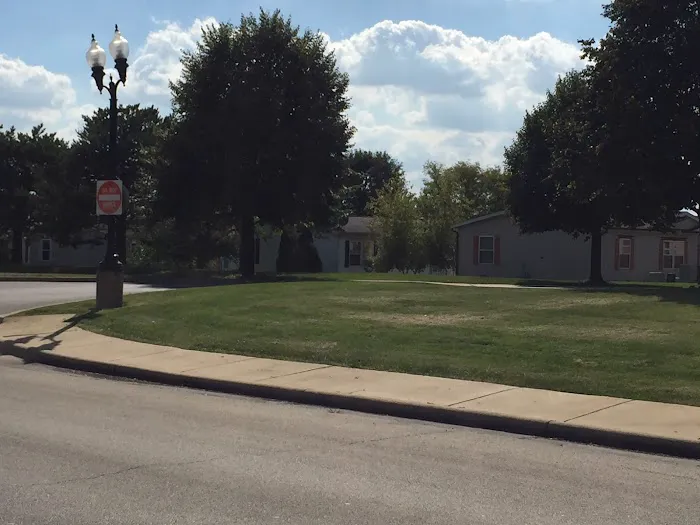 Four Seasons Mobile Home Park Picture 8