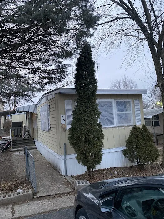 Bel Bo Mobile Home Park Picture 2