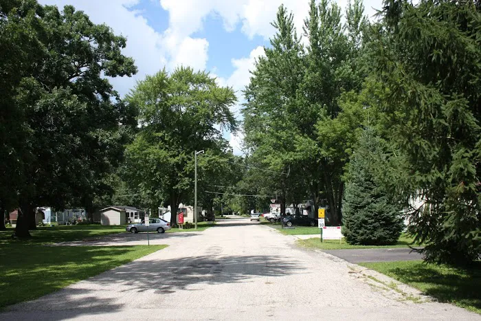 Oak Lawn Estates Picture 6