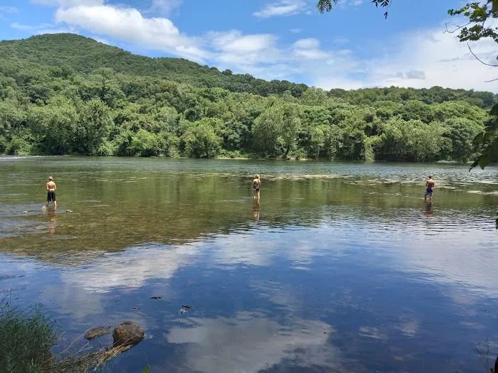 Larry's Landing Campground Picture 1