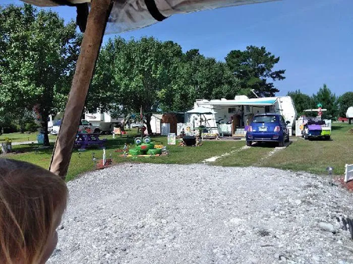 The Eagle's Nest Campground Picture 3