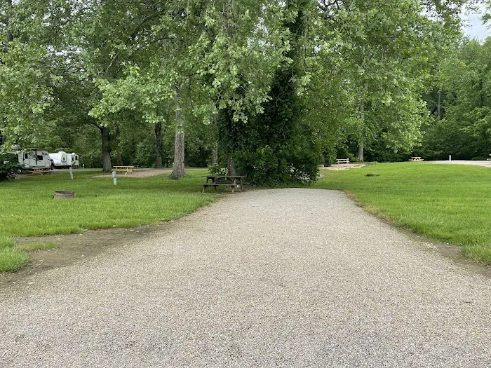 Lake Park Campground Picture 9