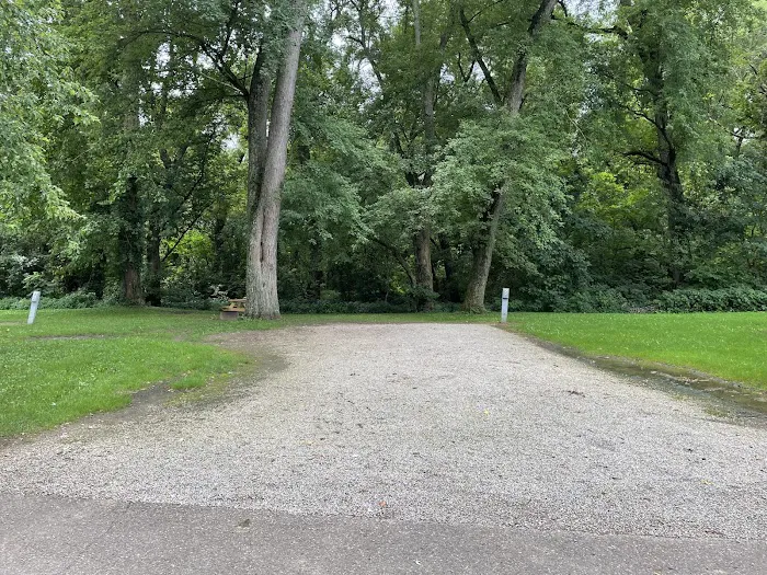 Lake Park Campground Picture 6