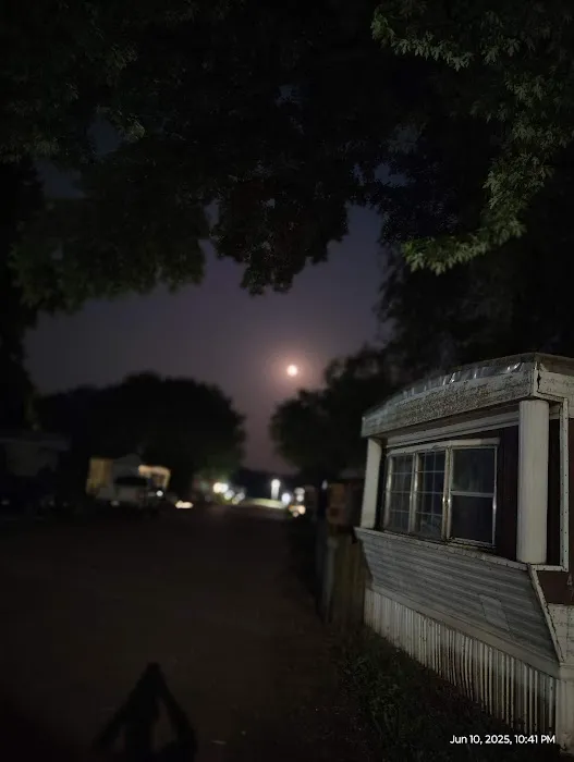 Green Acres Mobile Home Park Picture 10