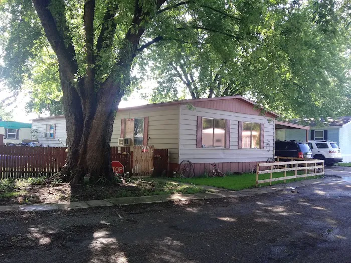 Green Acres Mobile Home Park Picture 8