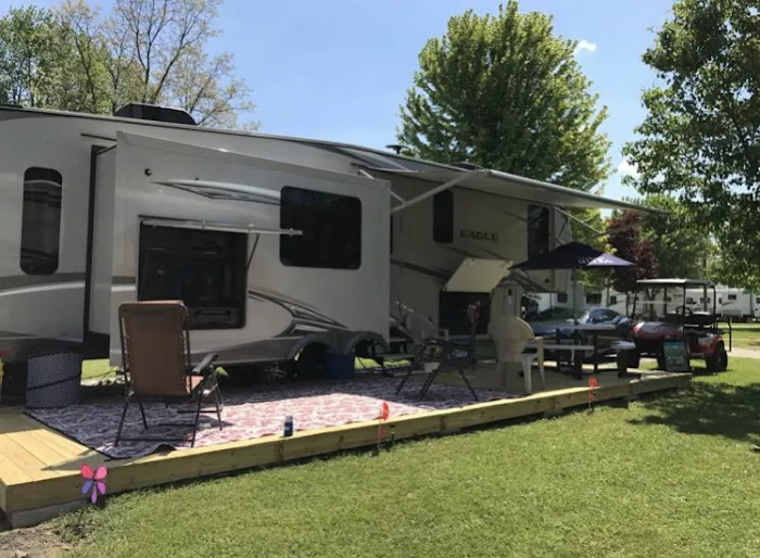 Long Lake Park Campground Picture 7