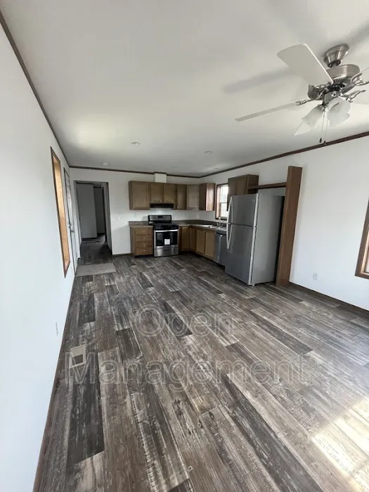 Twin Oaks Mobile Home Community Picture 5