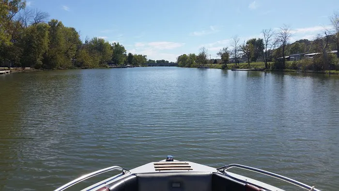 The PORT Campground & Docks Picture 5
