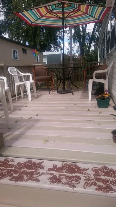 TOWN & COUNTRY MOBILE HOME COURT Picture 1