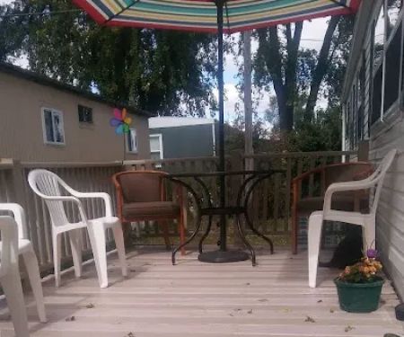 TOWN & COUNTRY MOBILE HOME COURT