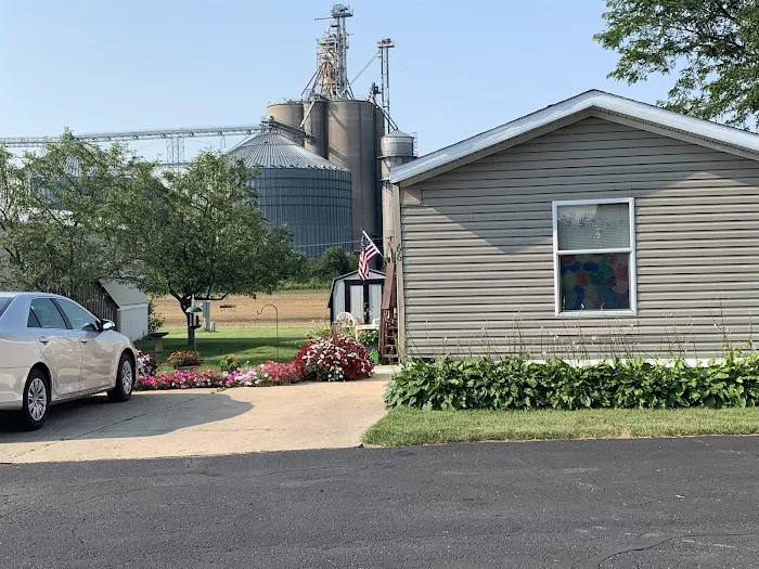 Evansville Mobile Home Park Picture 7