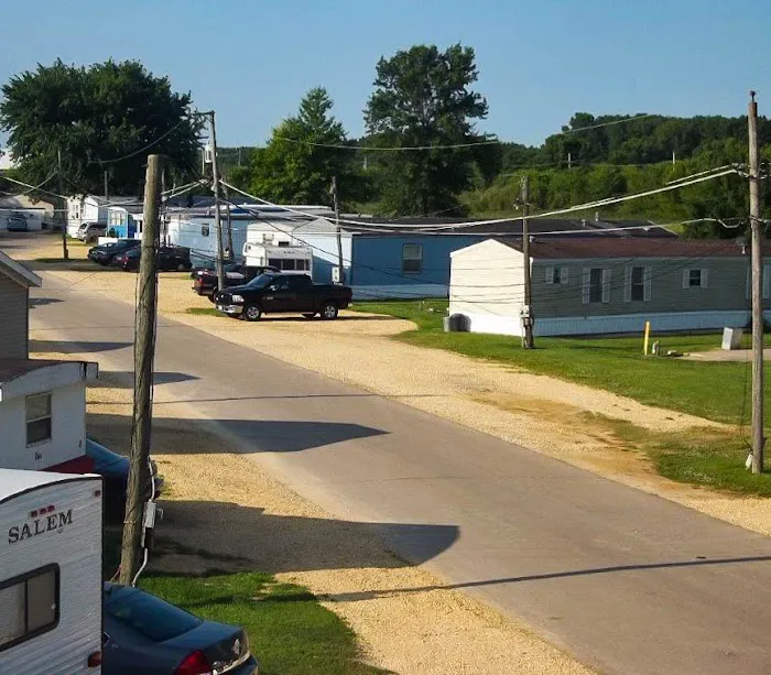 Fulton Mobile Home Park and Self Storage Picture 7