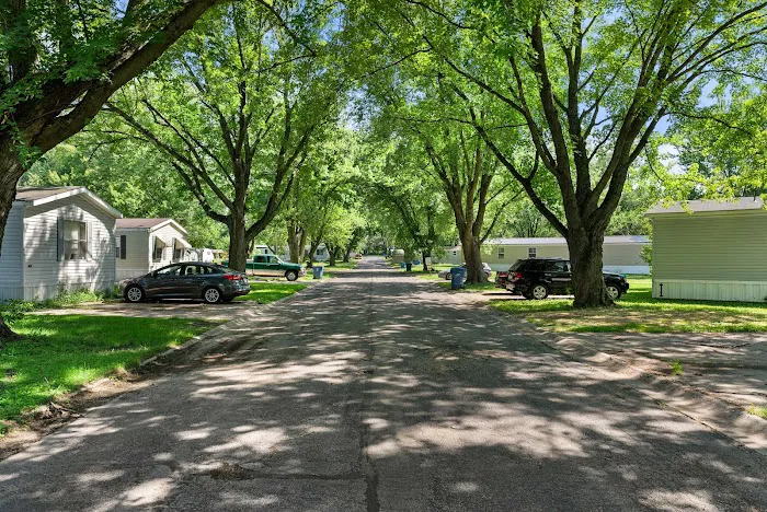 Country Estates Mobile Home & RV Park Picture 6