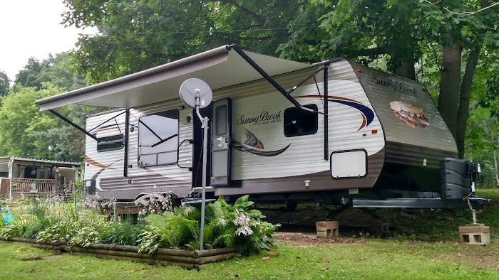 Hickory Lake Campgrounds Picture 9