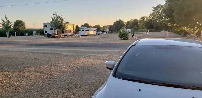 Porth's RV Park & Storage Picture 2