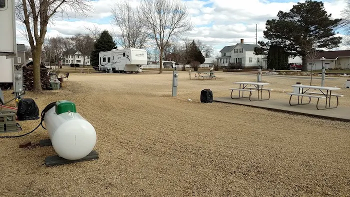 Porth's RV Park & Storage Picture 9